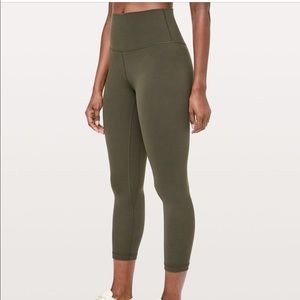 Lululemon Align Crop 21